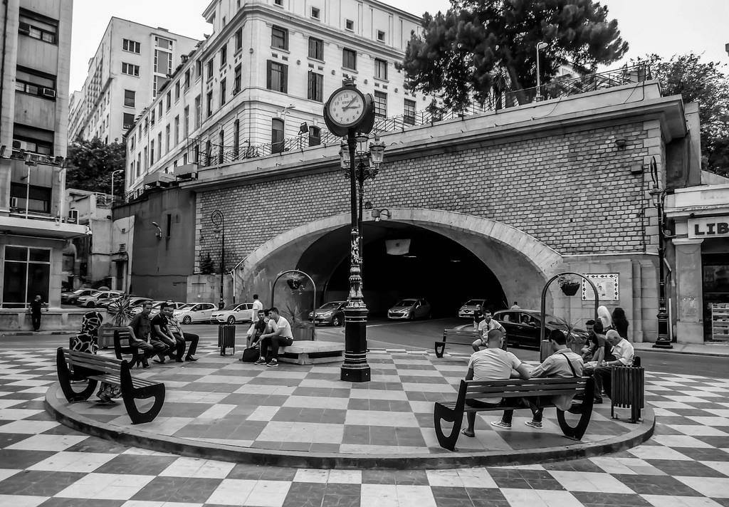 La place Audin, situé à Alger Centre - Destination Algérie