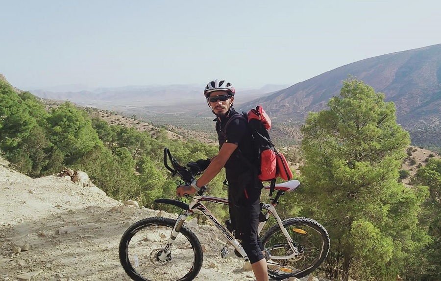 Un vététiste algérien en VTT - Destination Algérie