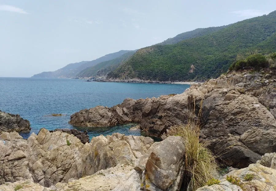 Plage et cascade Zemameria - Destination Algérie